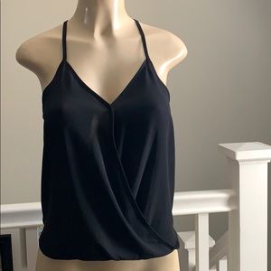 ❤️❤️Lily White flowy tank color black size XS